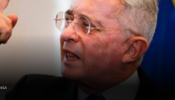 Álvaro Uribe enfrentará juicio por manipulación de testigos